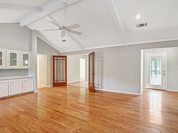 2nd image of 10514 Greencreek Dr