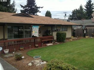 12619 NE Davis St, Portland, OR 97230