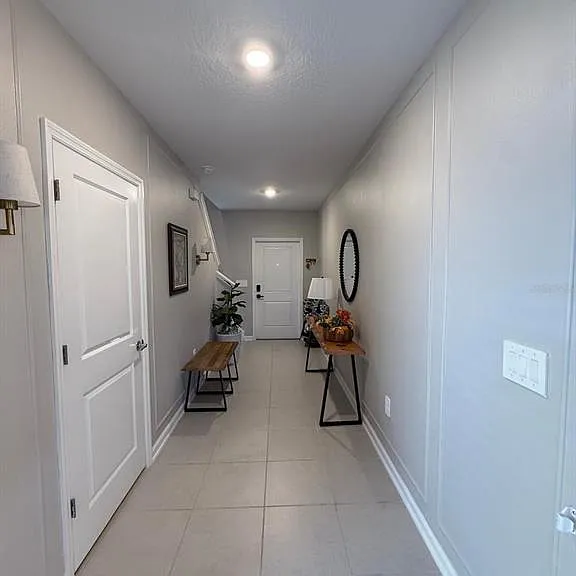 5617 Gingham Dr — Photo 2