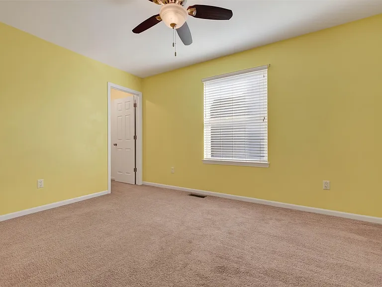 699 Bay Pointe Dr — Photo 24
