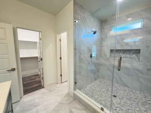502 Palmetto Ct, Runaway Bay, TX 76426