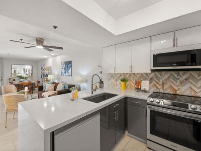 500 E Amado Rd Unit 711, Palm Springs, CA, 92262