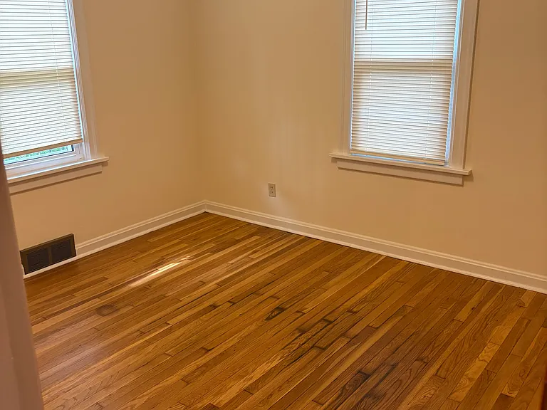 613 Evans Ave — Photo 7