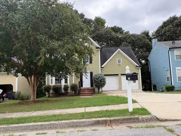 2160 Stoneoak Dr, Lawrenceville, GA 30043