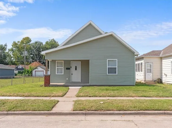 6416 Carnegie St, Saint Joseph, MO 64504