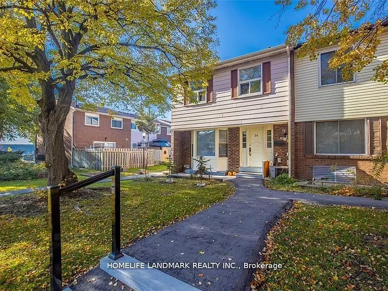 1500 Sandhurst Cir #24 — Photo 2