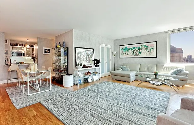 Sold by Nest Seekers International | media 16