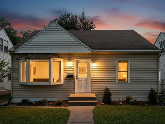 4408 2nd St NE, Columbia Heights, MN 55421