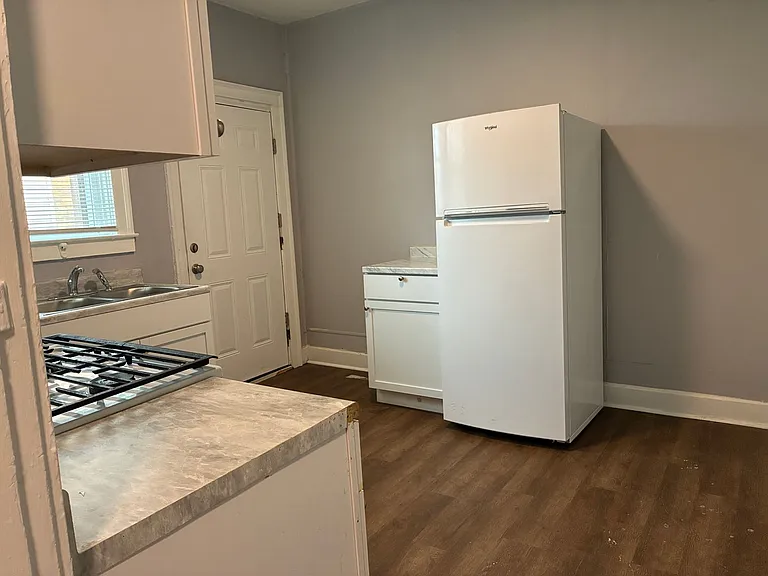 648 S 37th St — Photo 10