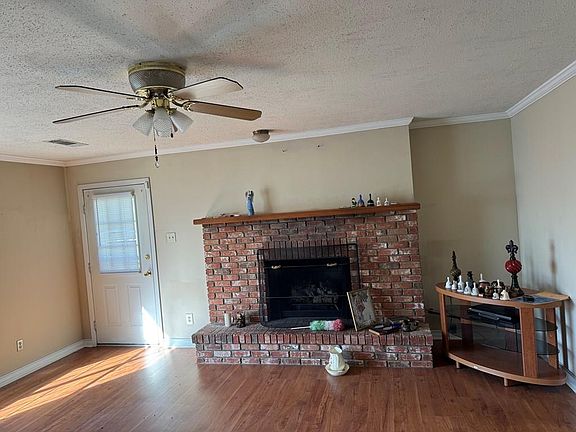 4th image of 155 Wilmont Rd