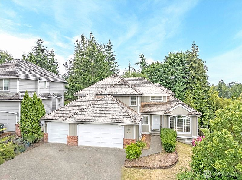 2nd image of 10103 SE 225th Place