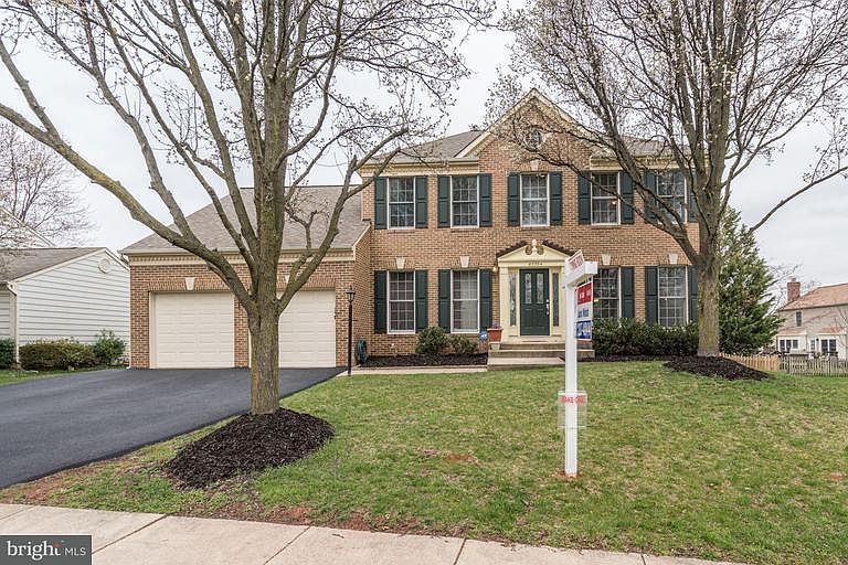 1st image of 43394 Wildrose Ct