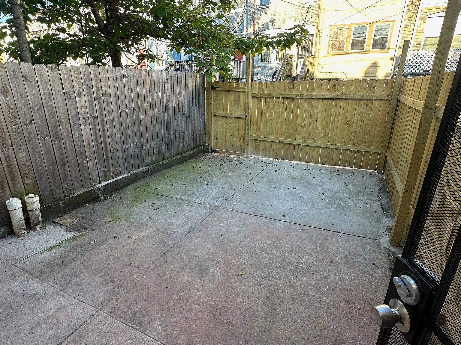 2 bed, 1.0 bath, $2,200 — Photo 3