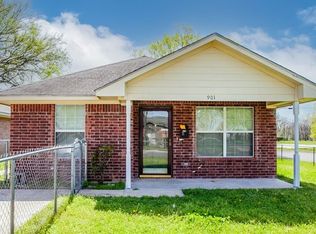 901 Calumet St, Waco, TX 76704