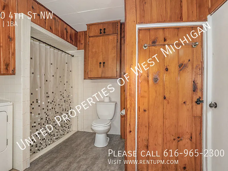 880 4th St NW — Photo 14