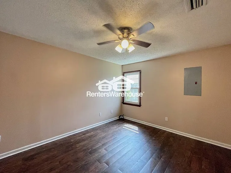 521 Brisa Dr — Photo 13