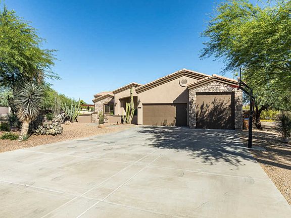 5th image of 1531 E Breezy Dr