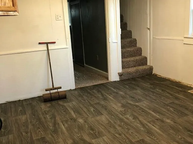 340 Lawrence St — Photo 4