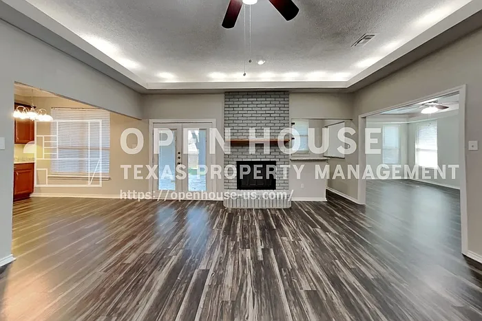 10101 Stoneleigh Dr — Photo 4