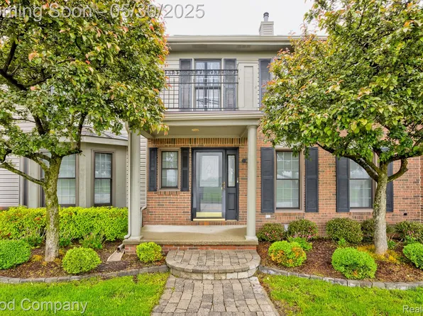 1660 Normandy Rd, Clawson, MI 48017