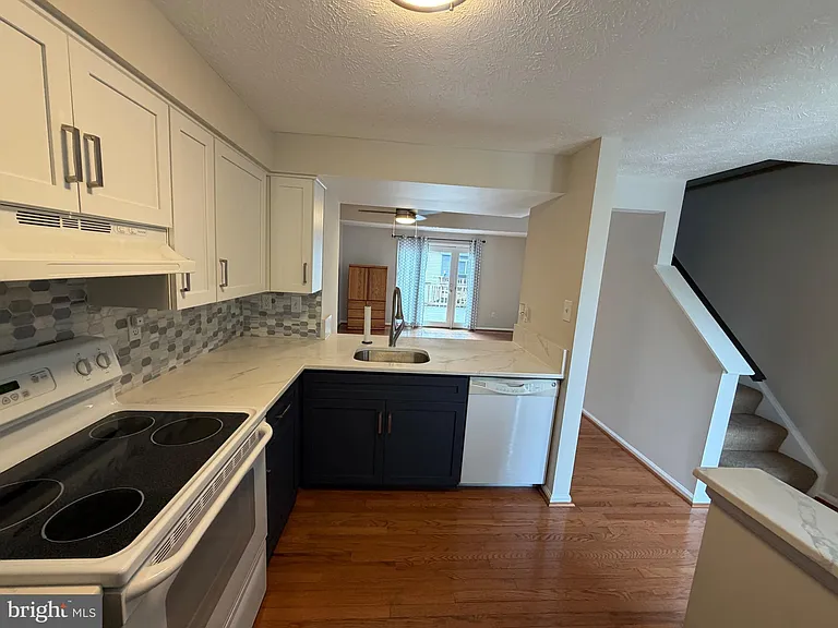 14724 Crosswood Ter — Photo 3
