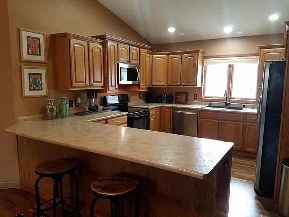 Bright kitchen at Brickyard LN