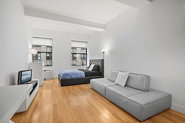 1st image of 99 John St APT 918