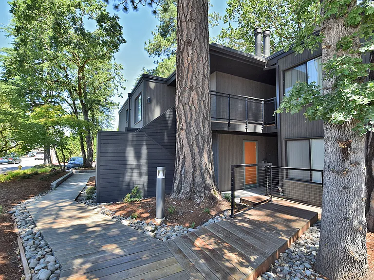 Timberwood Apartments — Photo 7
