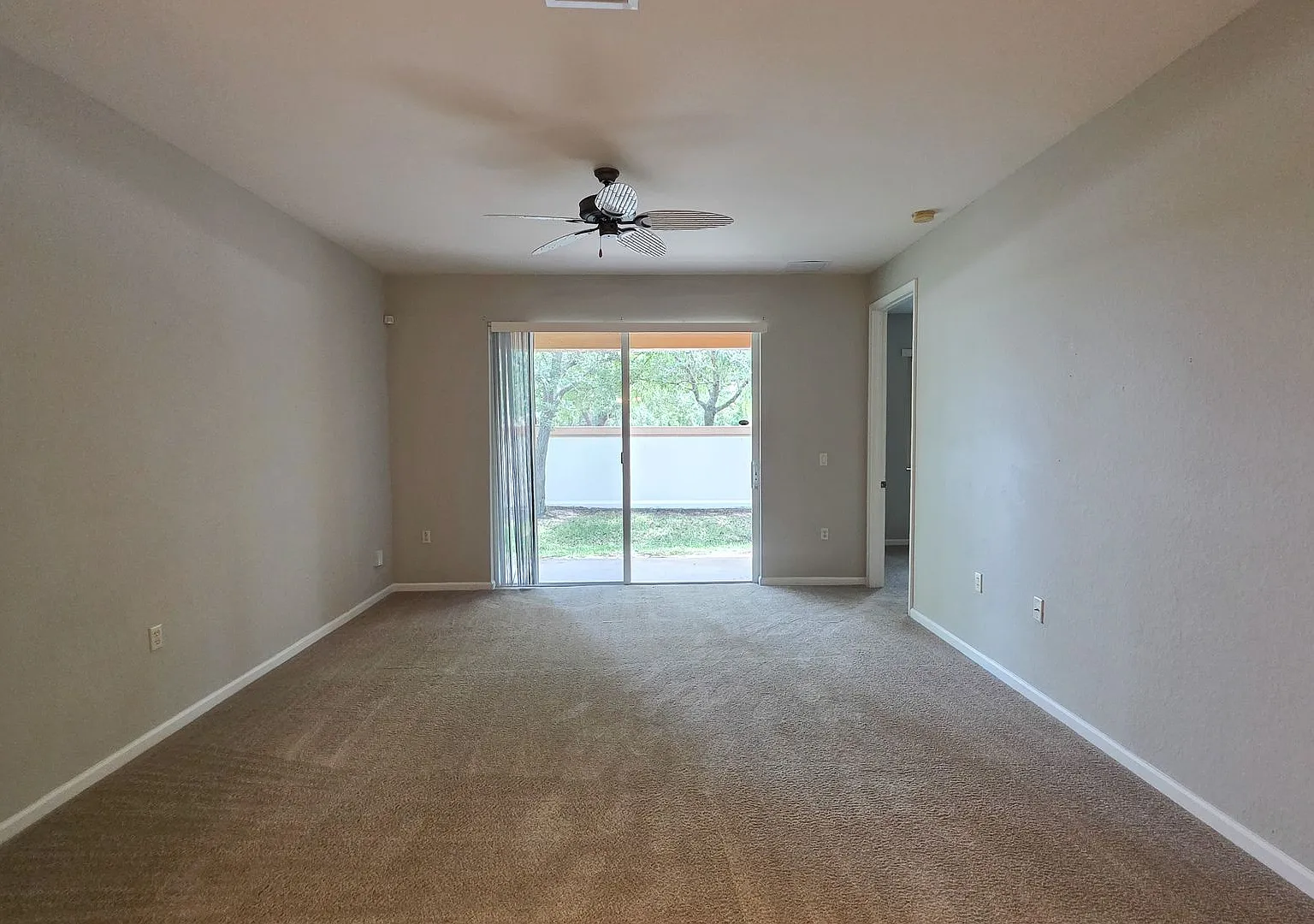 Annual Rental - 3/2 -Bradford Place — Photo 4