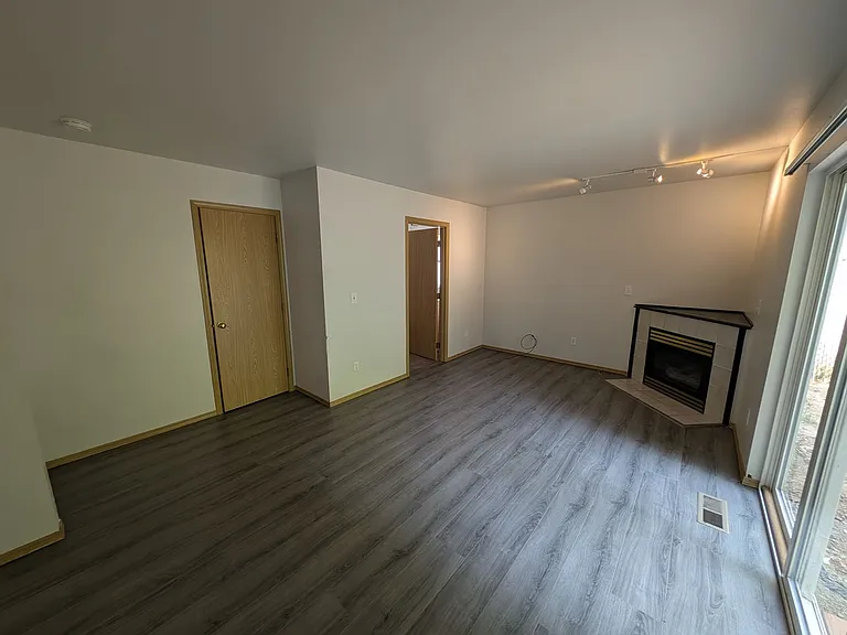1762 Sage Ct — Photo 10