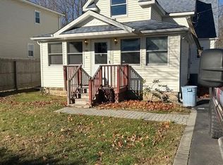 700 5th Ave, East Northport, NY 11731