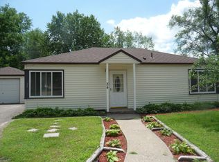 34 West Rd, Circle Pines, MN 55014