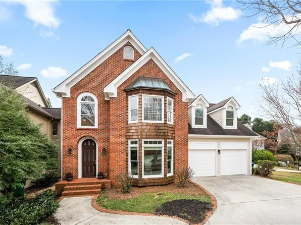 1033 Lenox Crst NE, Atlanta, GA 30324
