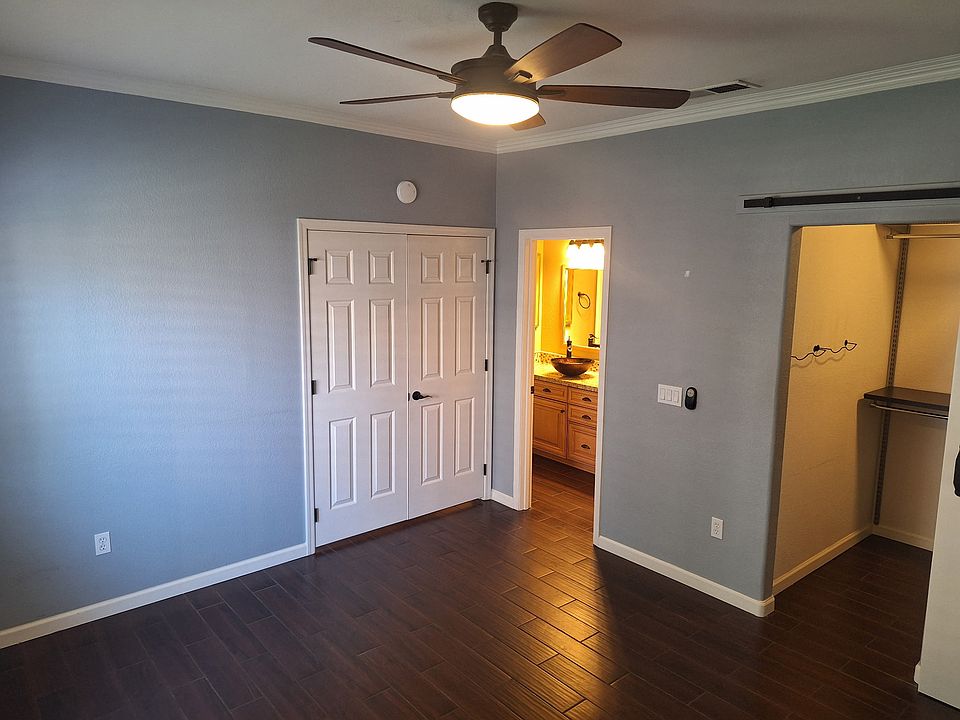 1st image of 500 N Roosevelt Ave