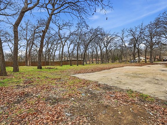 4th image of 301 Ranch Rd