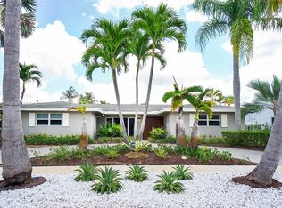 1911 NE 206th Ter, Miami, FL 33179