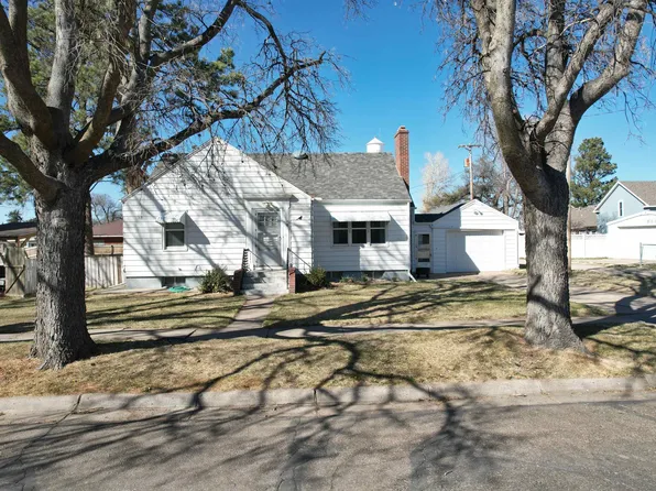 118 W 6th St, Quinter, KS 67752