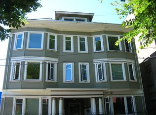 1714 NW Couch St APT 21, Portland, OR 97209