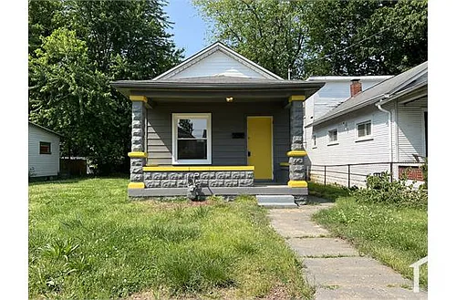 1763 W Gaulbert Ave Photo 1