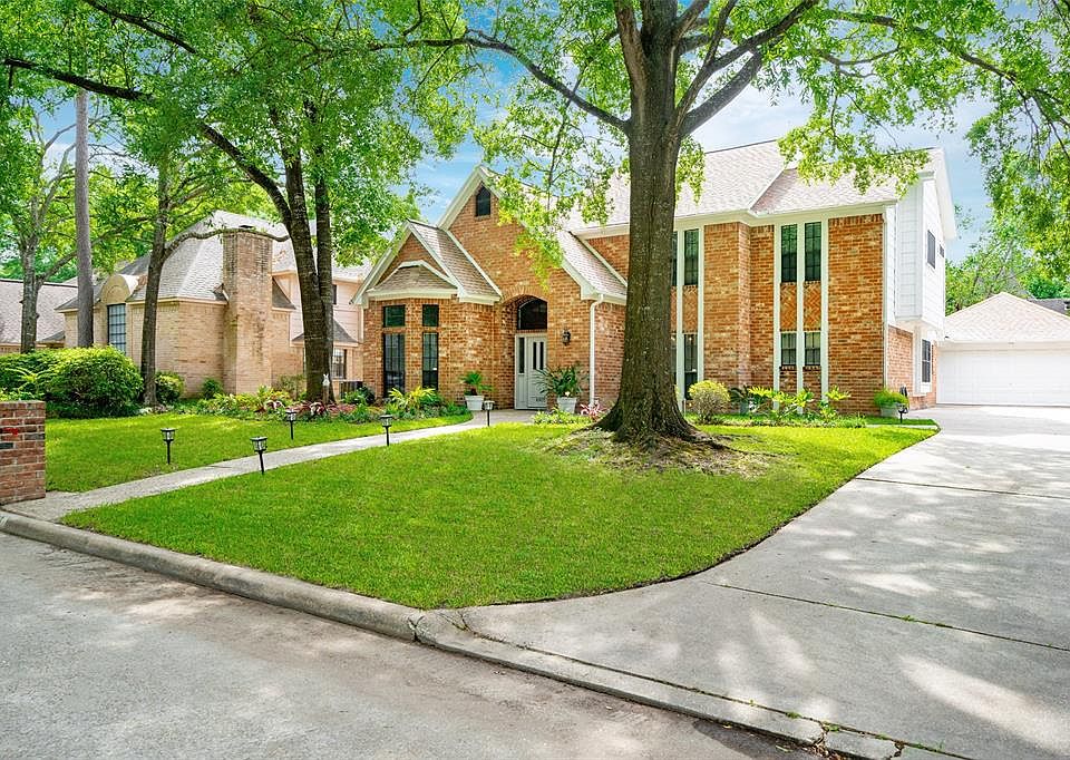 1st image of 6907 Ashmore Dr