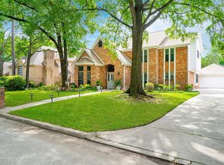 6907 Ashmore Dr, Houston, TX 77069