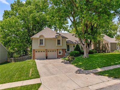 10326 Westgate St, Overland Park, KS, 66215