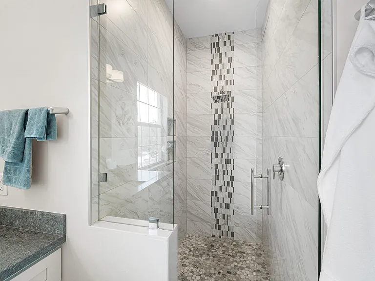 8300 Calabria Lakes Dr — Photo 29