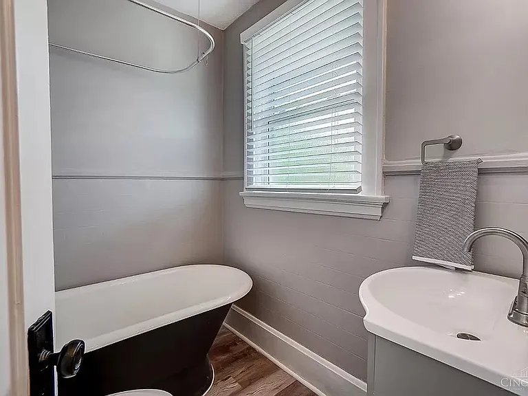 3479 Evanston Ave — Photo 11