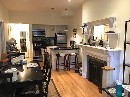 Rented by Performing Assets Corp | media 27