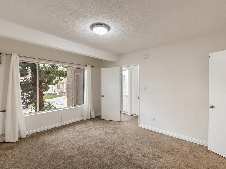 6520 Shirley Ave #3 — Photo 13
