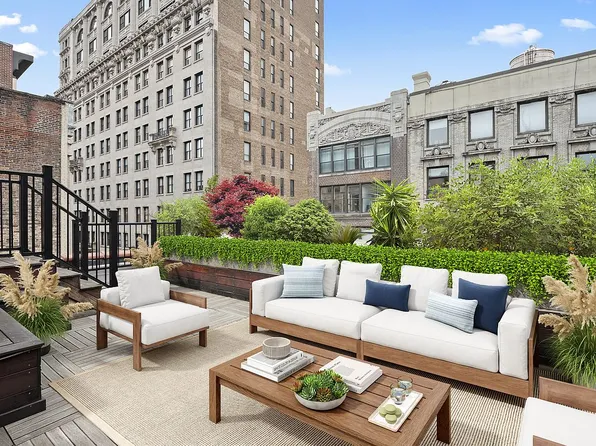 15 W 17th St #Penthouse, New York, NY 10011