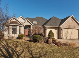 26704 W Allison Dr, Channahon, IL 60410