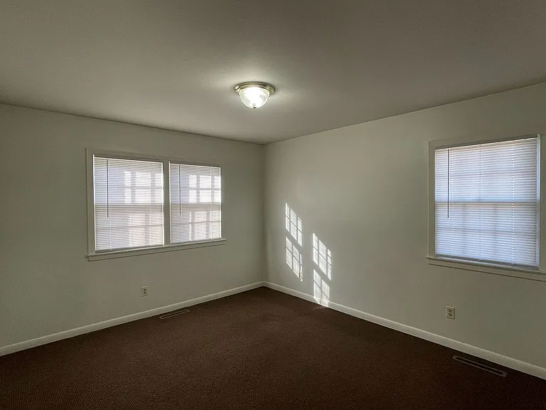 2922 Quivira Ave — Photo 14