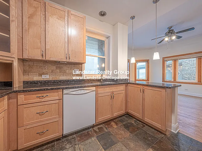 754 W Bittersweet Pl #3 — Photo 25